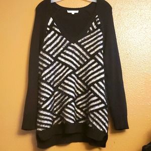 Vince Camuto Tura Eyelash Sweater Sz M Black White Fuzzy Soft